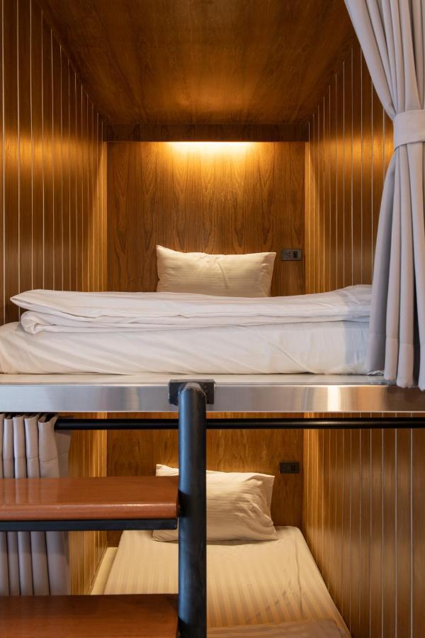 Bed in 8-Bed Mixed Dormitory Room